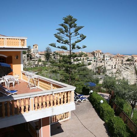 Mansarda Villa Alf Di Vito Тропеа Екстериор снимка