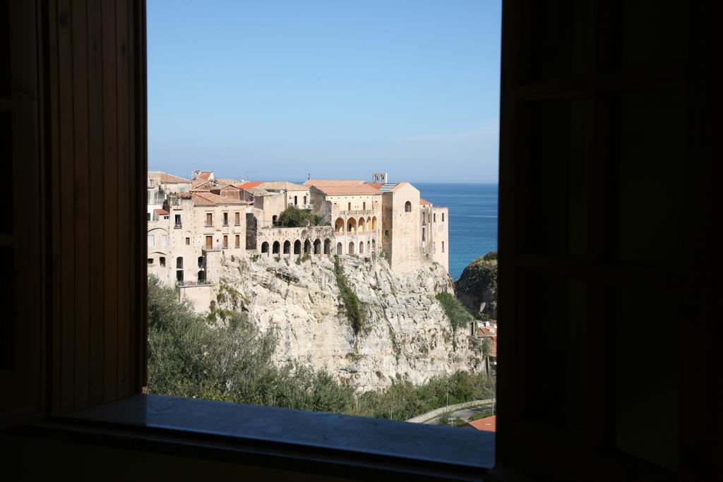 Mansarda Villa Alf Di Vito Тропеа Стая снимка